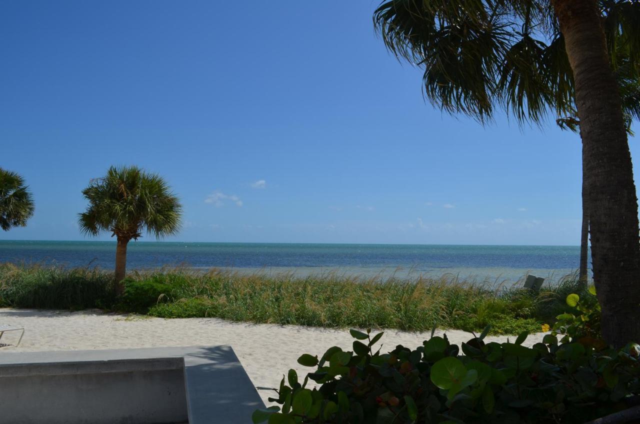 1800 Atlantic Suites Key West Exterior photo